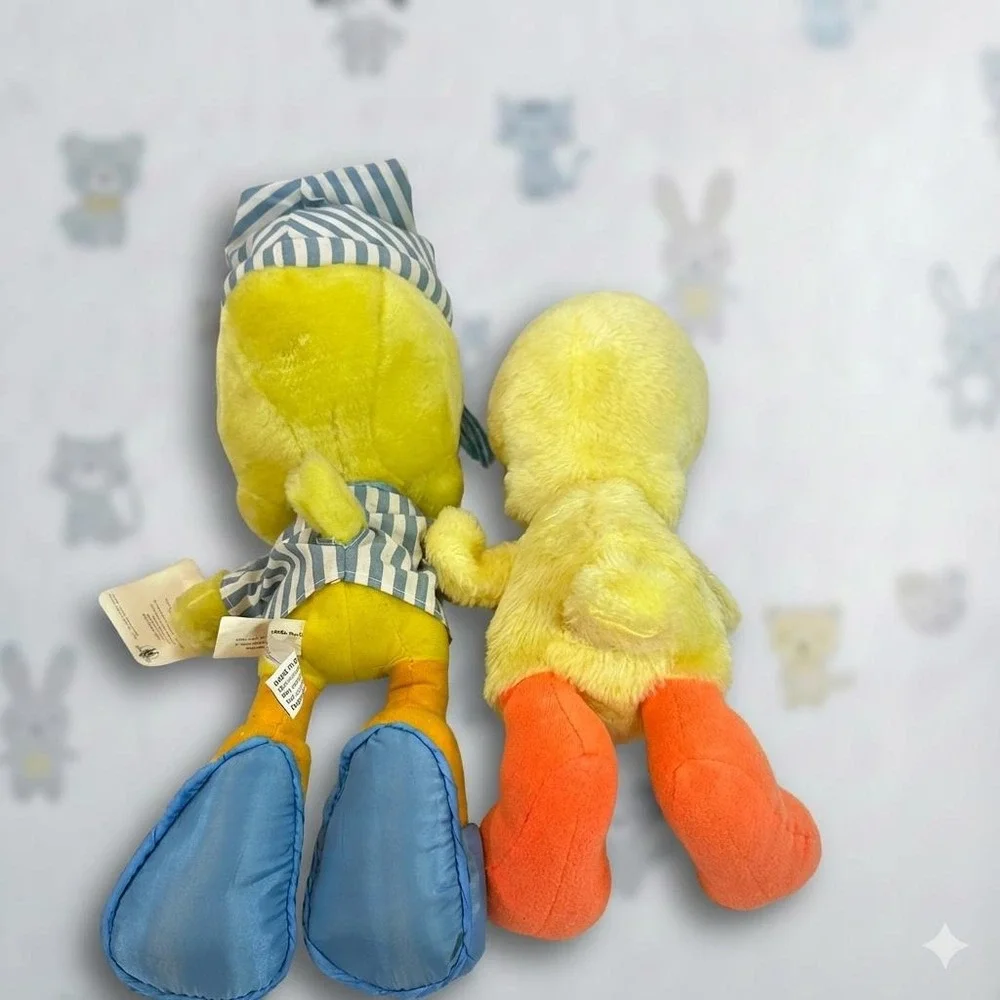 Two Tweety Birds - Vintage 1997 Looney Tunes Tweety Bird Plush in Pajamas - 12